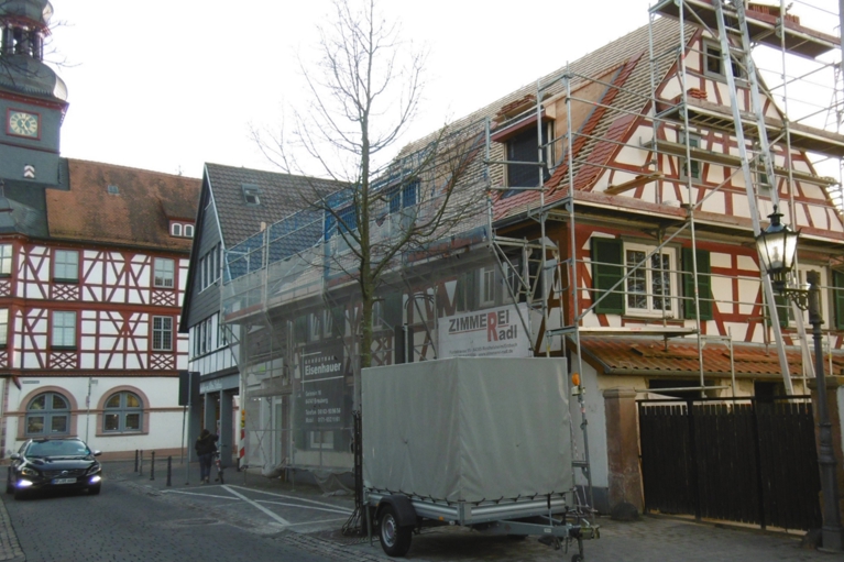 Jak 300-letni ratusz z malowniczym szachulcem został pasywnym budynkiem mieszkalnym?